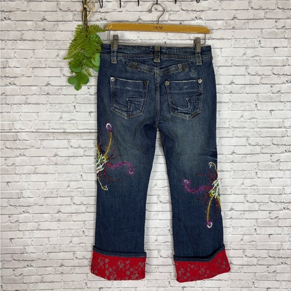 Vintage Y2K Upcycled Peacock Red Lace Cropped Cuff Jeans - Picture 4 of 8